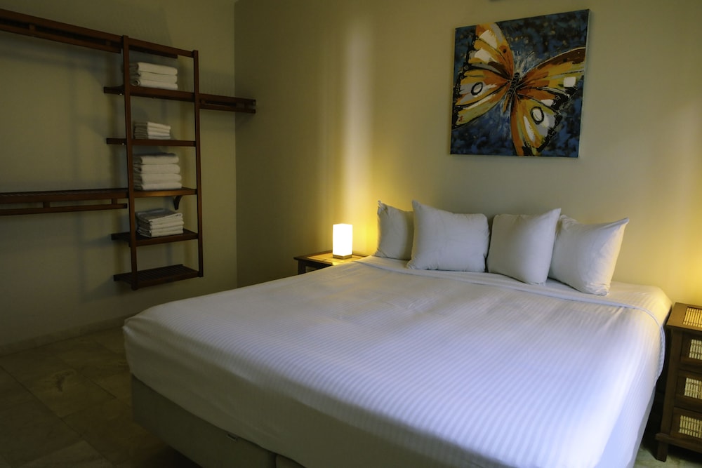 Scuba Lodge & Ocean Suites 30/76