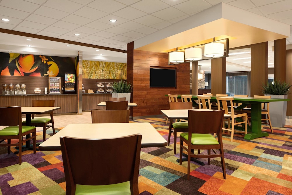 Fairfield Inn Suites Bristol 18/22