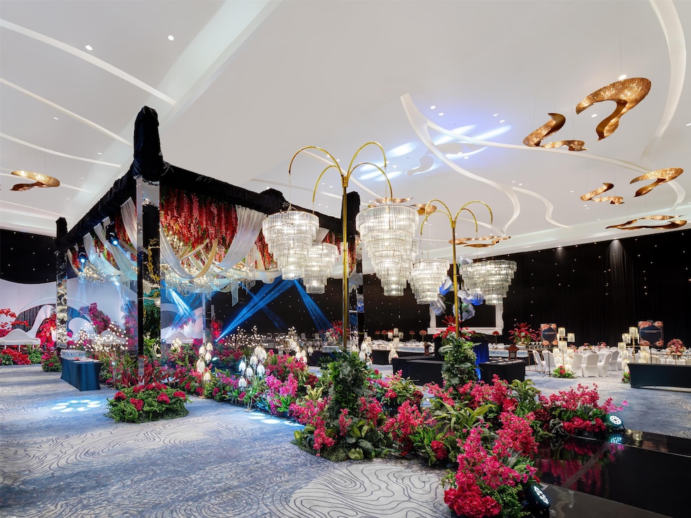 Radisson Golf And Convention Center Batam 69/74