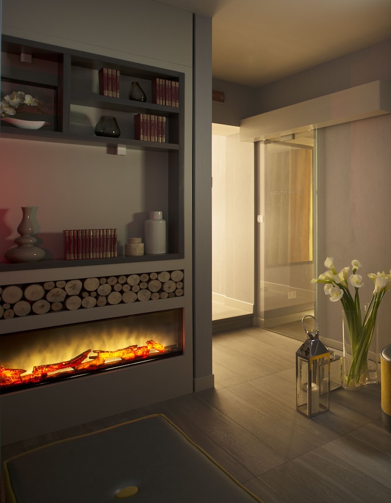 San Carlo Suite 49/71
