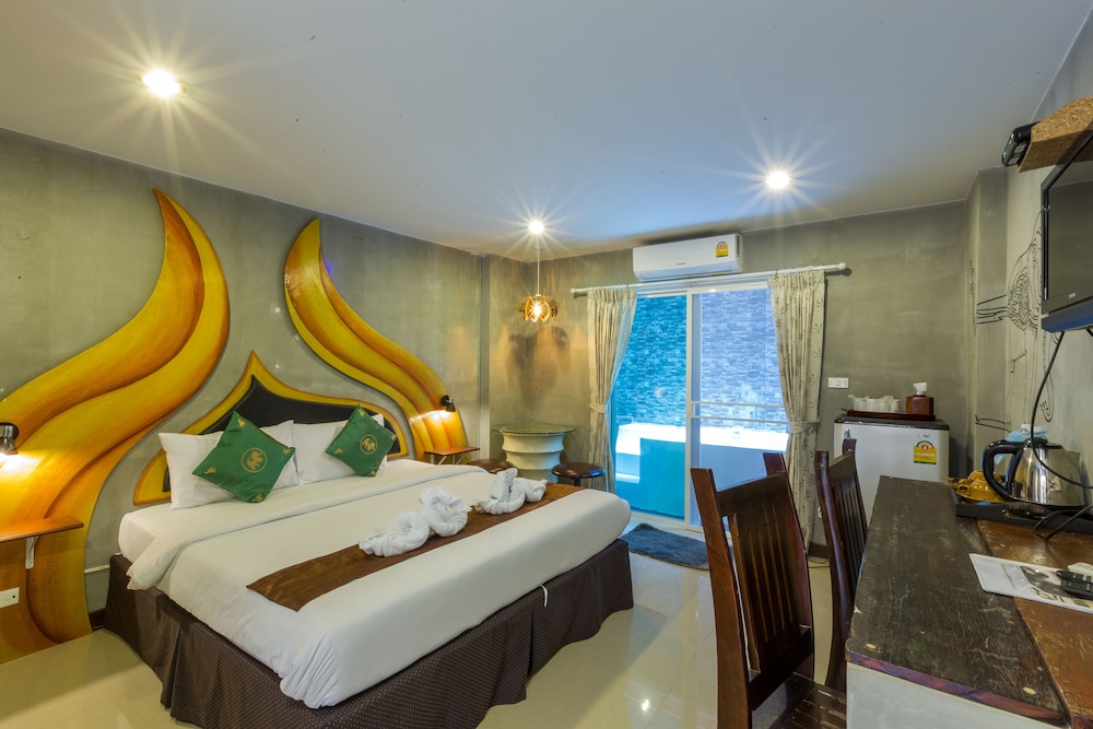 Baan Kamala Fantasea Hotel 20/50