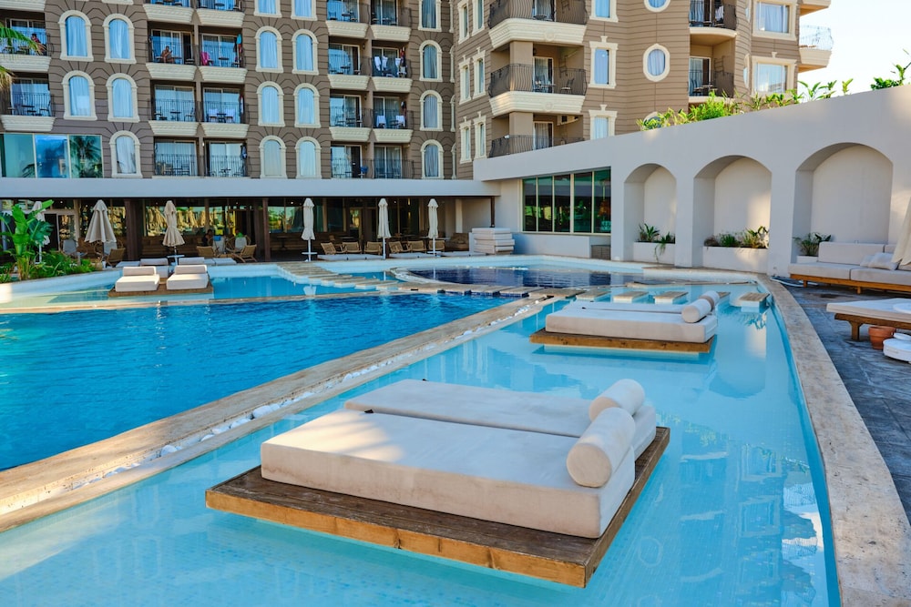 Laur Hotels Experience and Elegance 7/50