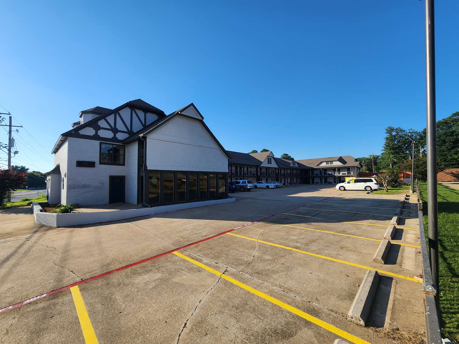 Americas Best Value Inn Longview 11/16