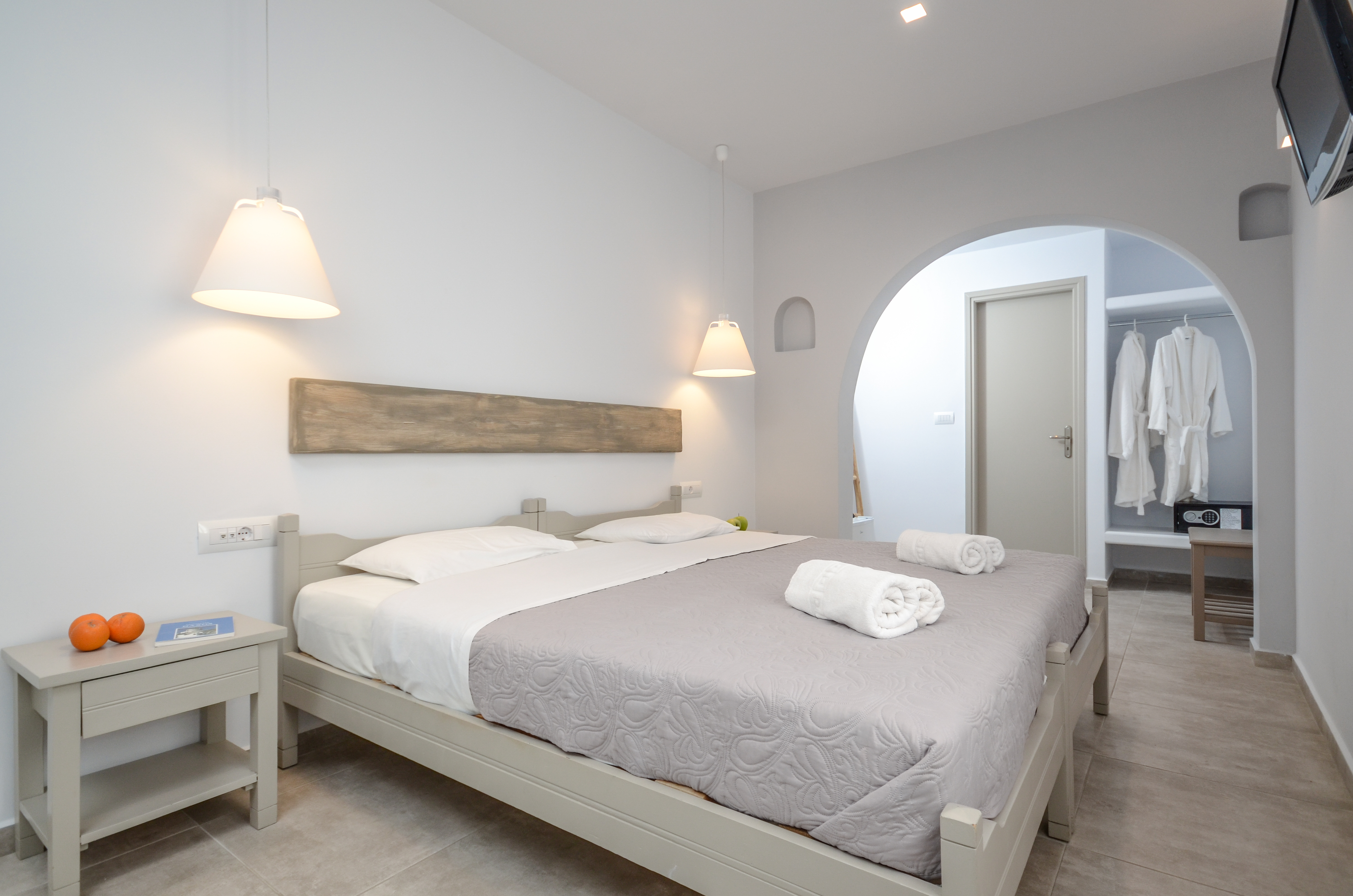 DOUBLE ROOM DELUXE (RB)