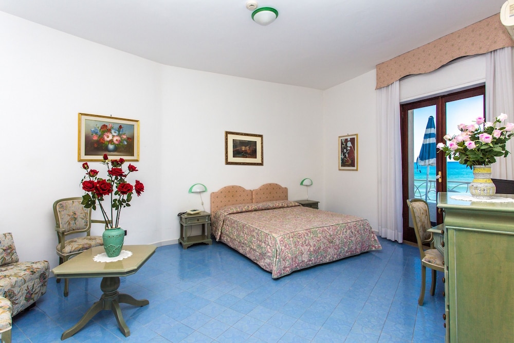 Hotel Poseidon 53/78