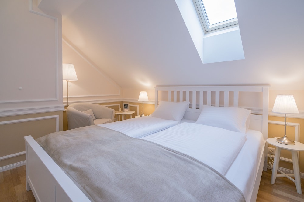 Revelton Suites 19/71