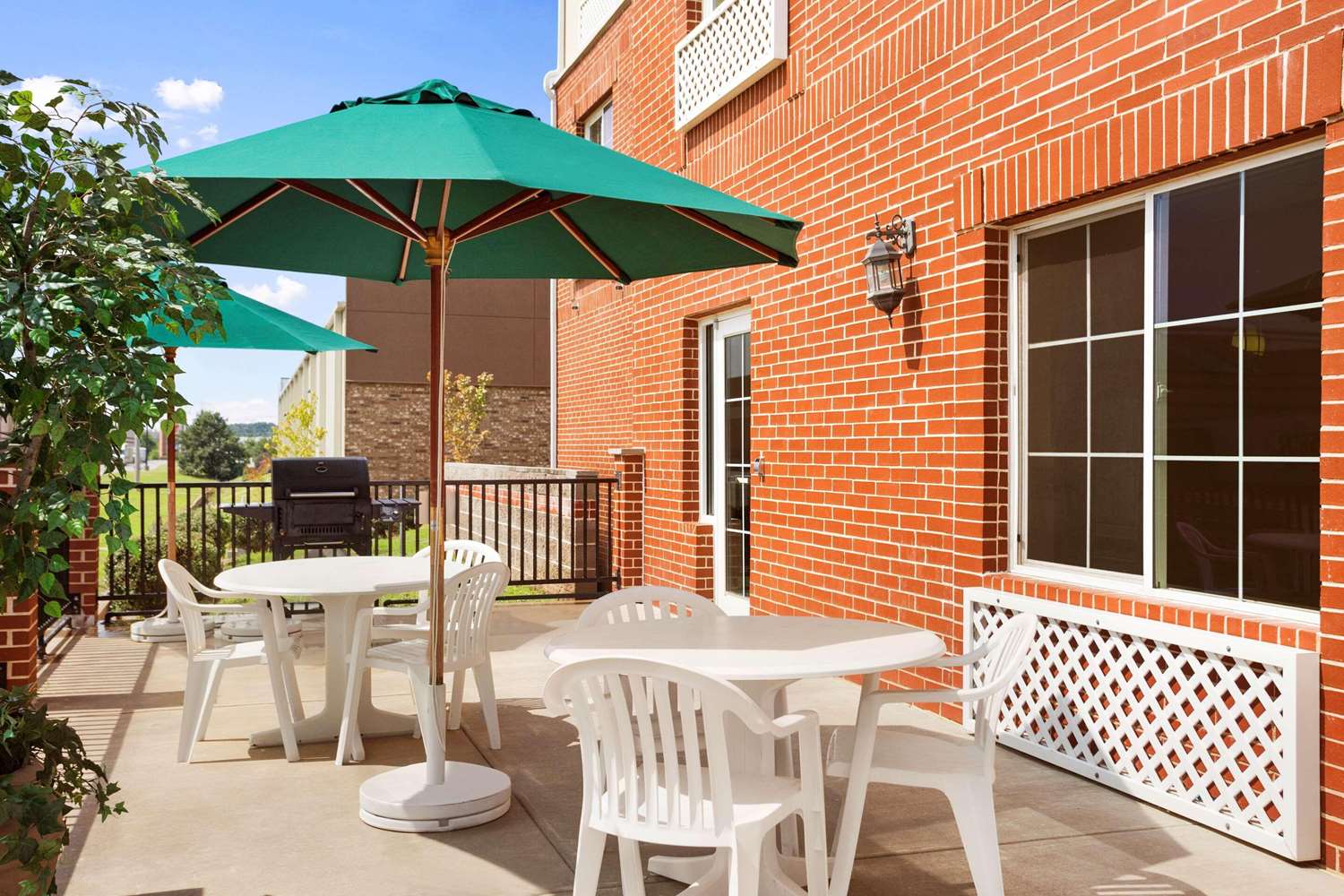 Country Inn & Suites by Radisson, Conway, AR 17/36