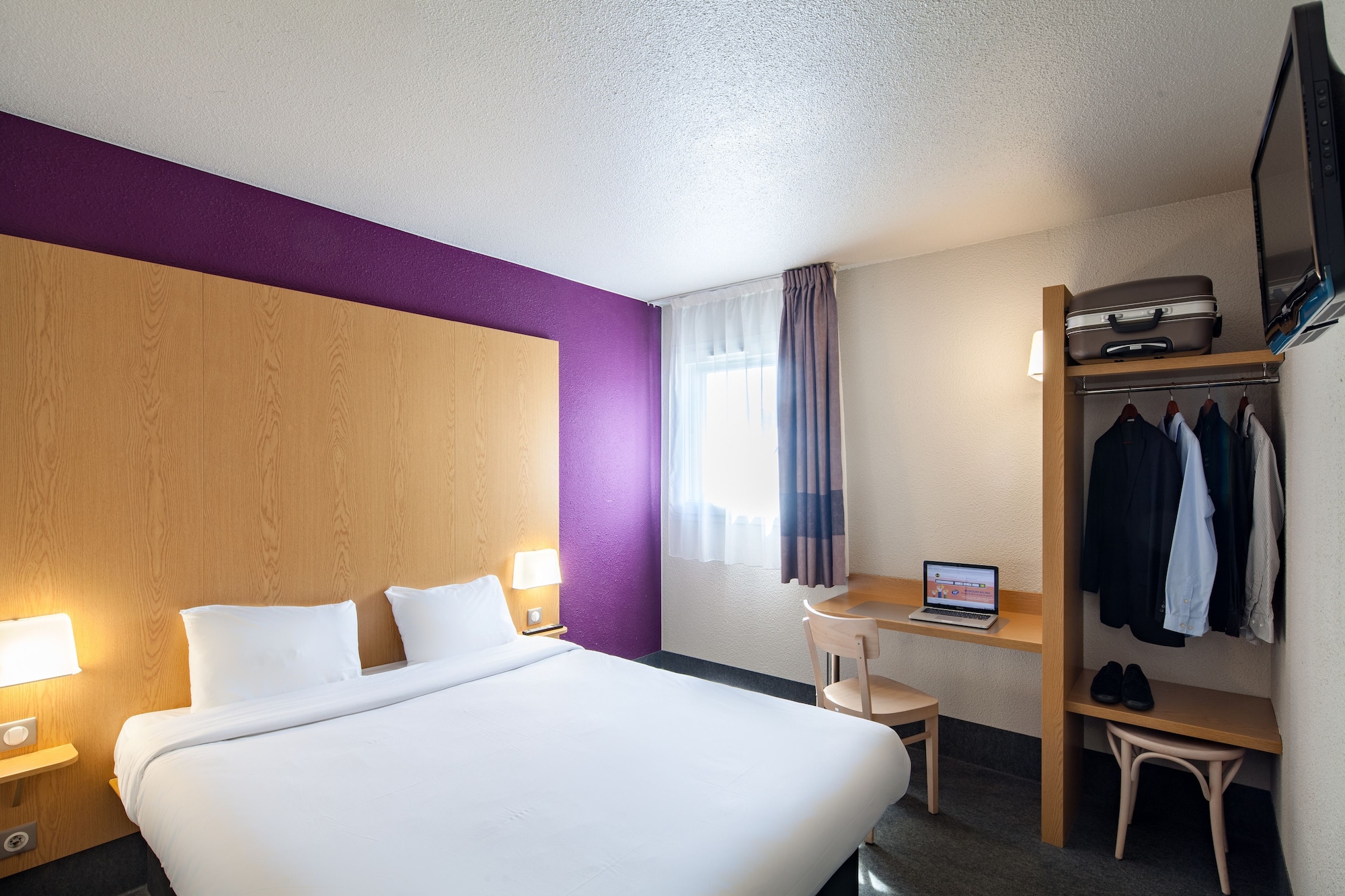 ROOM, DOUBLE BED, ACCESSIBLE