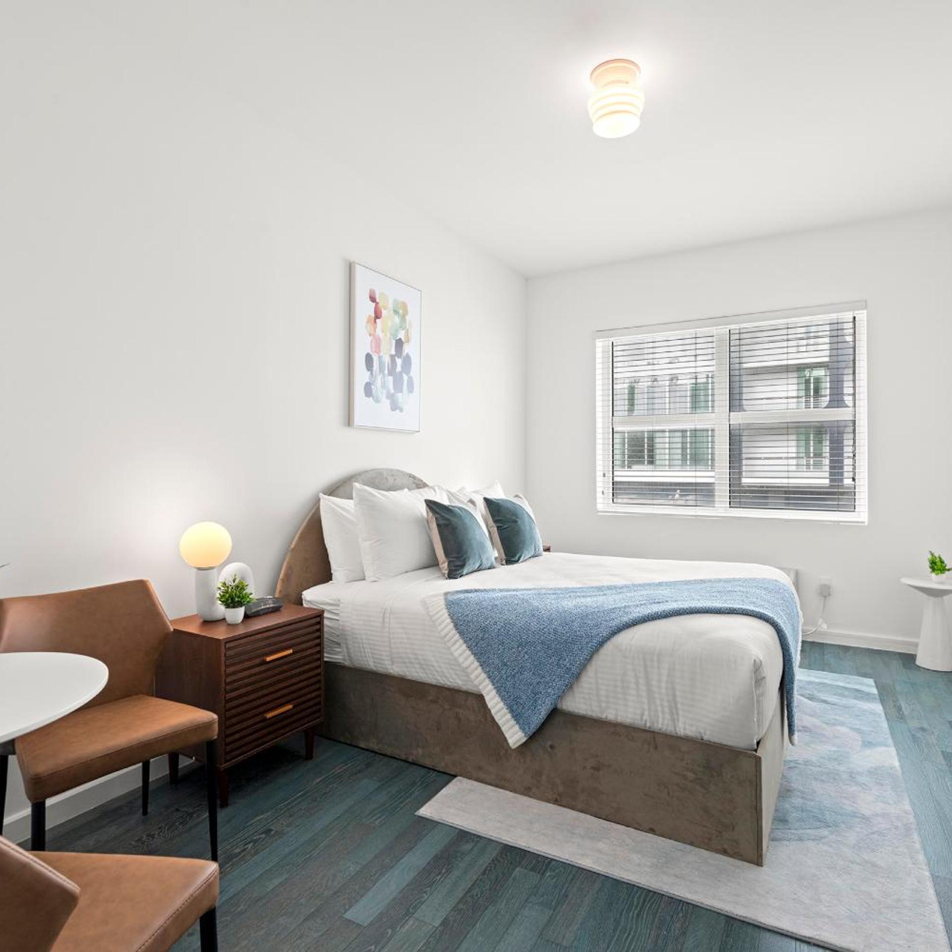 Bluebird Suites at The Apex Miami 18/50