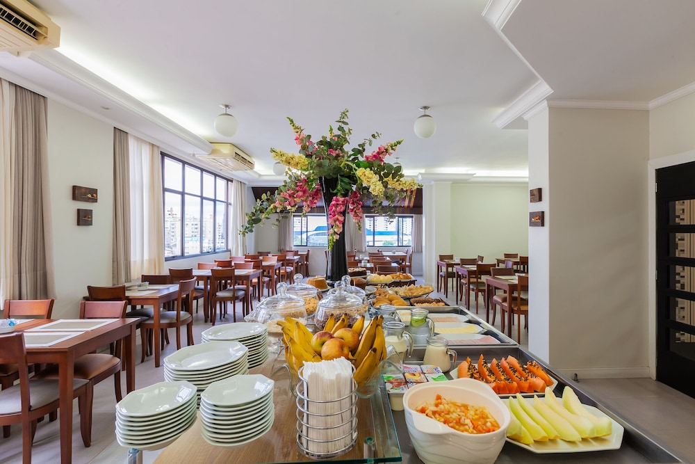 Tri Hotel Executive Criciuma 33/50