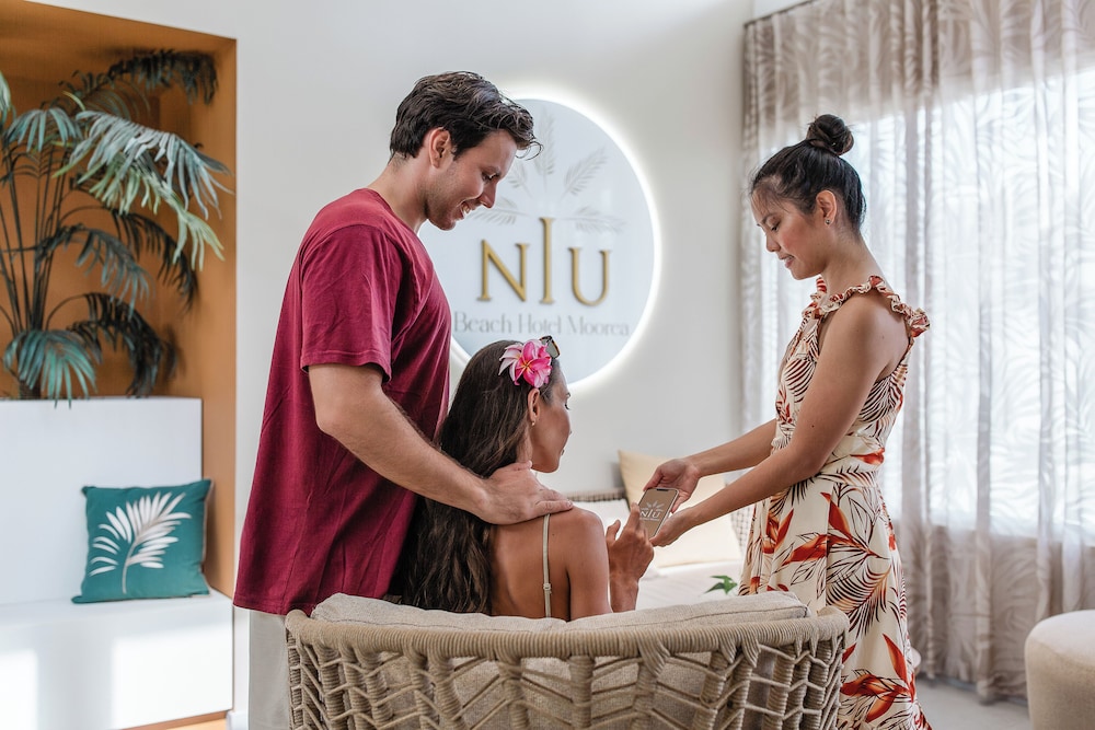 Niu Beach Hotel 6/53