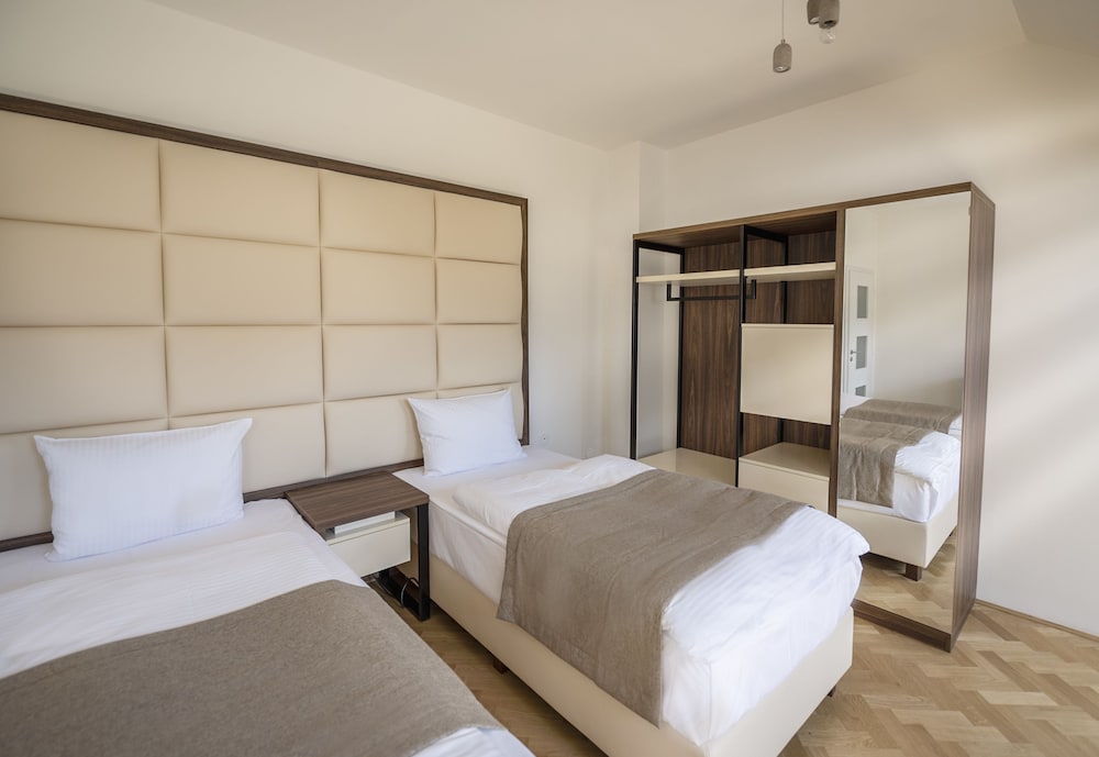 Letna Garden Suites 16/66