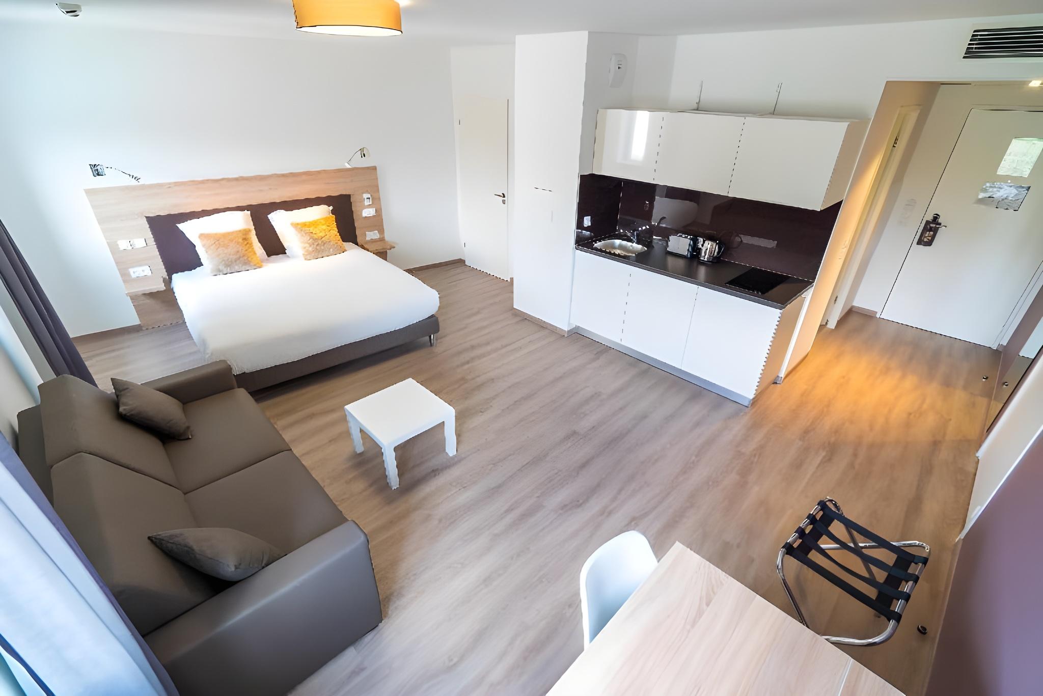 Executive, Suite, Double Bed, Sofa