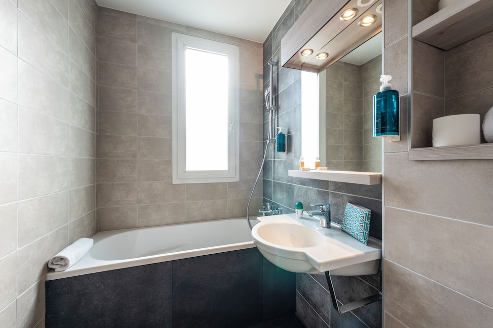 Hotel Le Lumiere 15/16