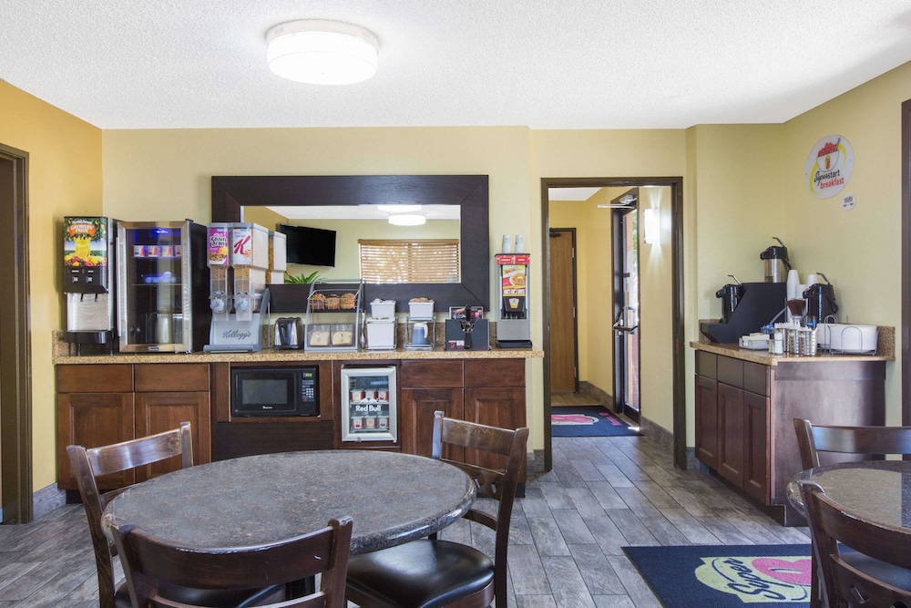 Super 8 by Wyndham Nampa 25/26
