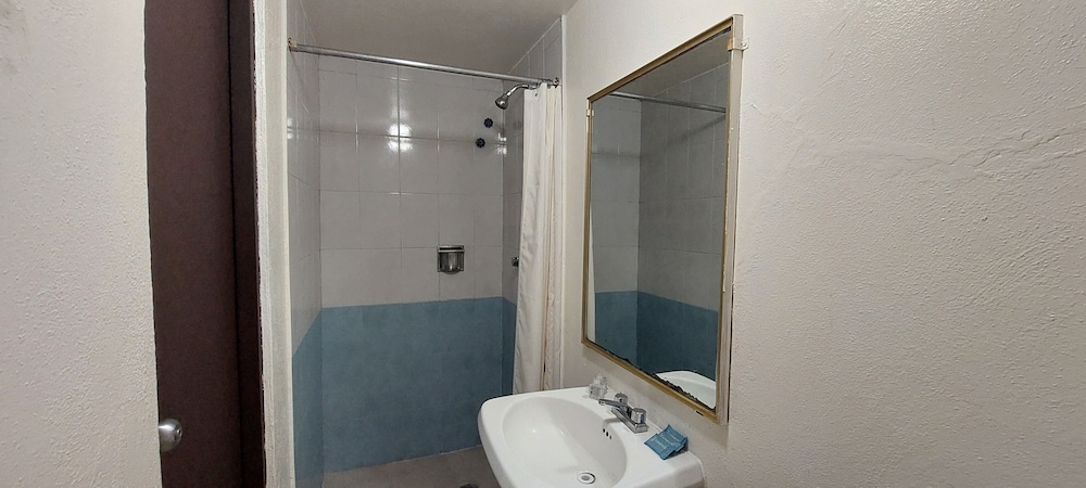 Hotel Senorial 27/28