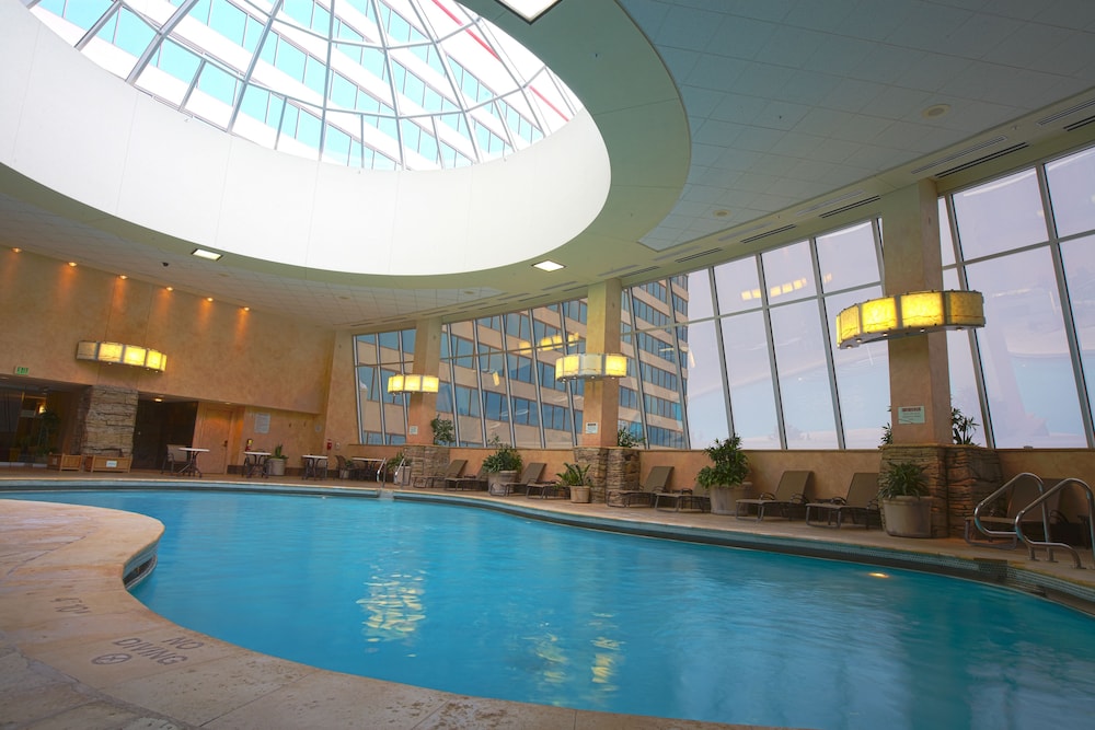 Mystic Lake Casino Hotel 3/62