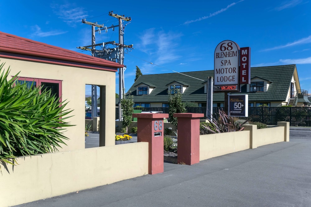 Blenheim Spa Motor Lodge 40/47