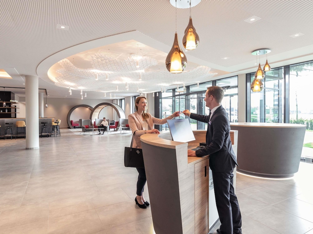 Novotel Duesseldorf Airport 10/71