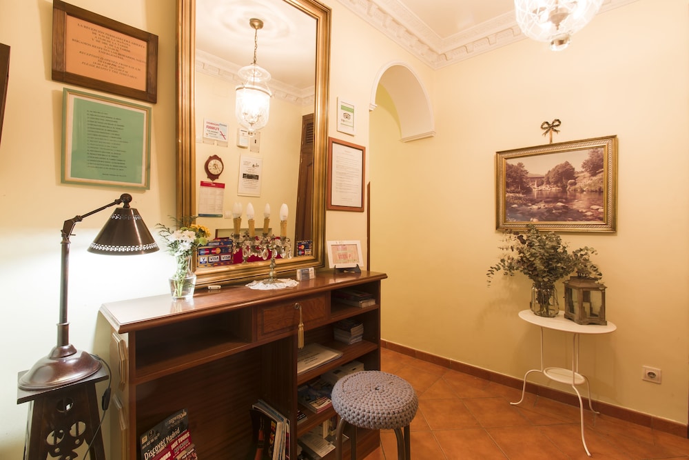 Hostal La Vera 9/50