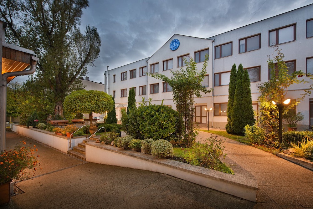Ea Hotel Populus 48/53