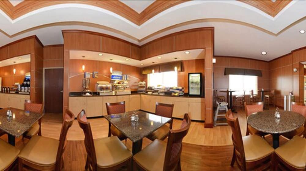 Holiday Inn Express And Suites Bonifay 39/49