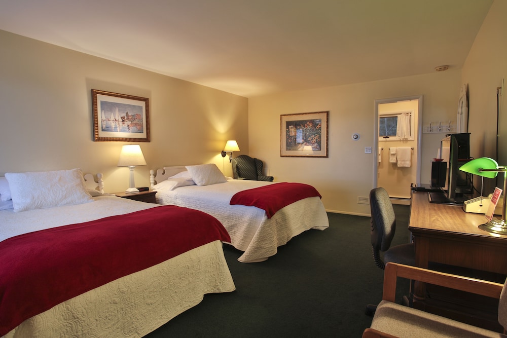 Bay Inn of Petoskey 20/68