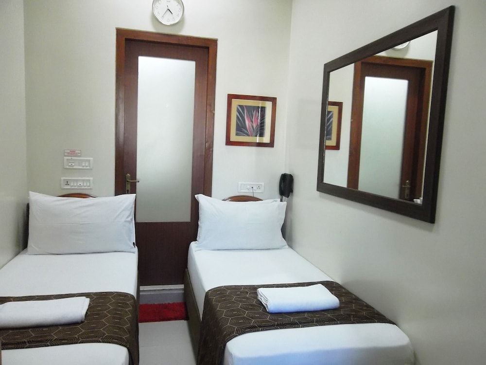 Hotel Elphinstone Annexe 11/53