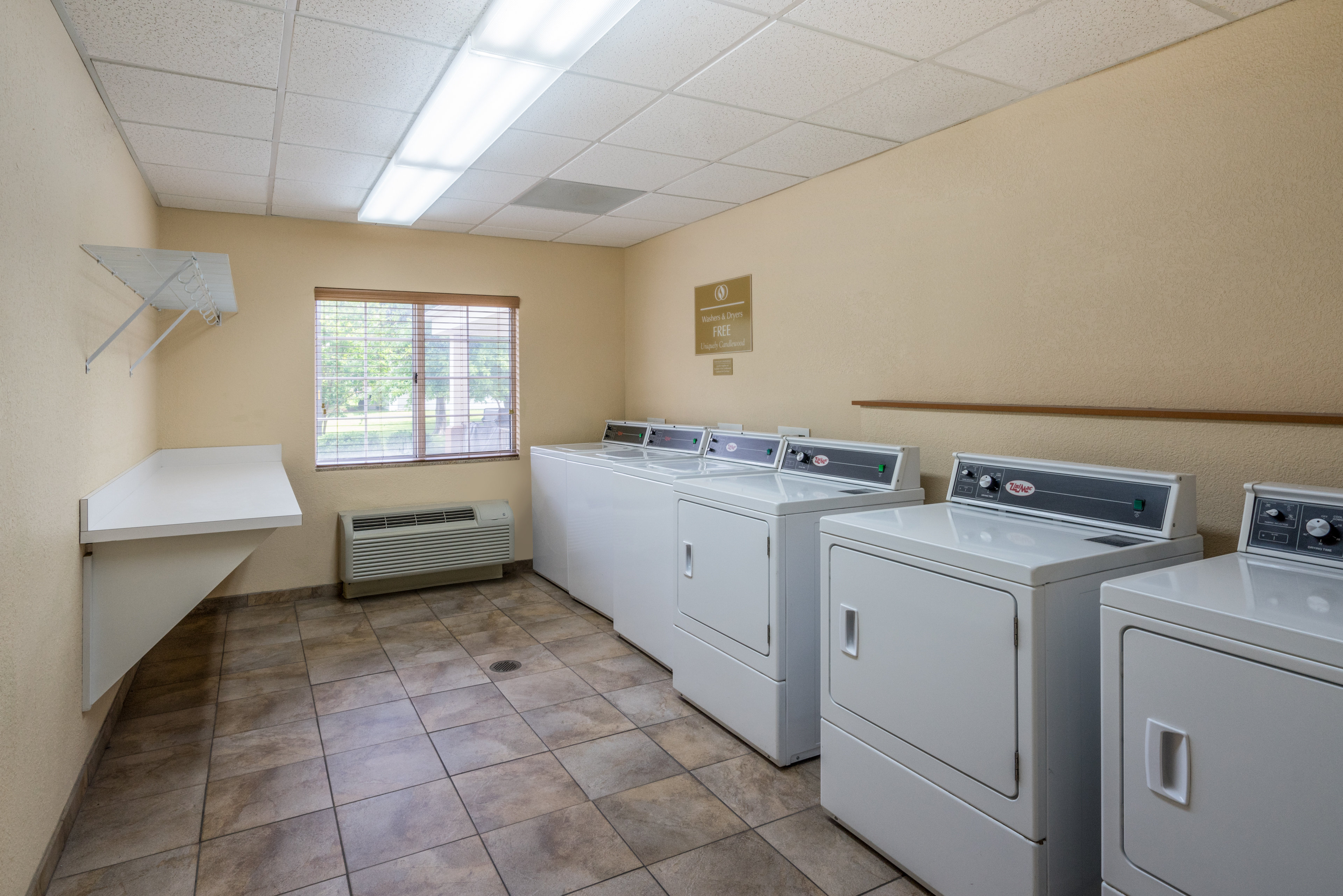 Candlewood Suites New Bern 12/75