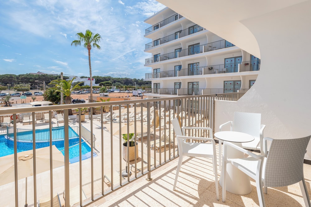 Leonardo Royal Ibiza Santa Eulalia 6/50