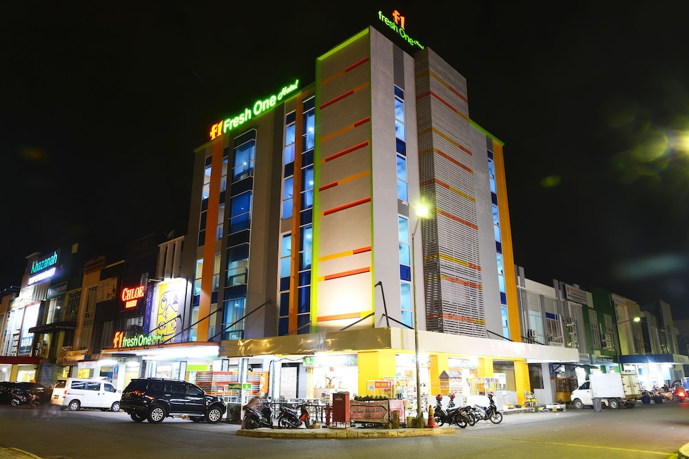 Hotel Fresh One 6/42