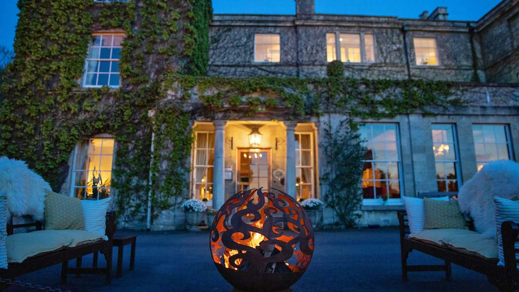 Burleigh Court Cotswolds 4/61