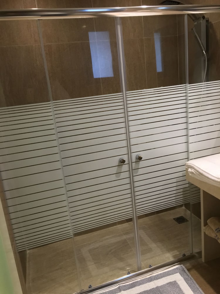 Maroula Blue Studios And Suites 37/70