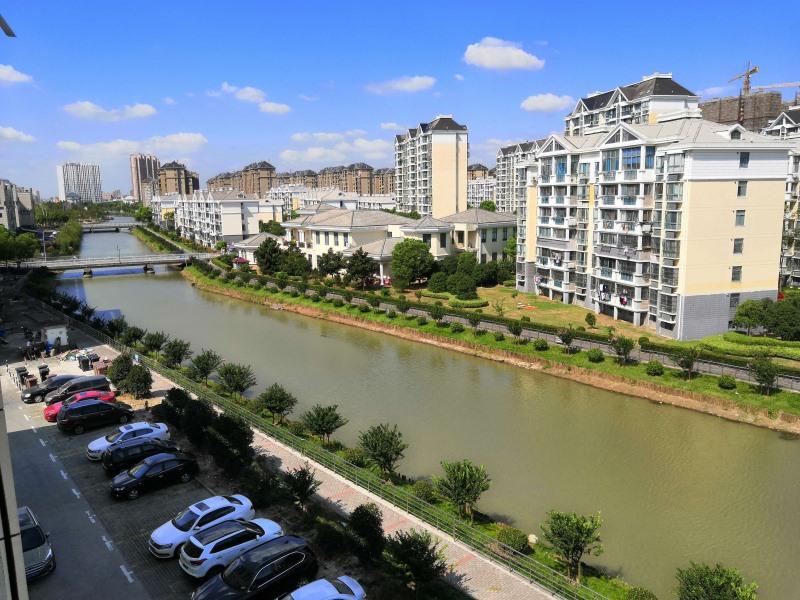 GreenTree Inn Shanghai Jinshan District Wanda Plaza Longhao Road Express Hotel 39/49