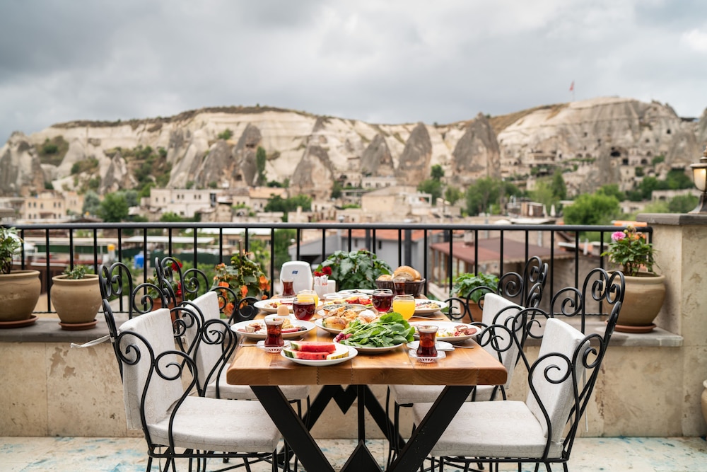 Volare Stone Hotel 35/43
