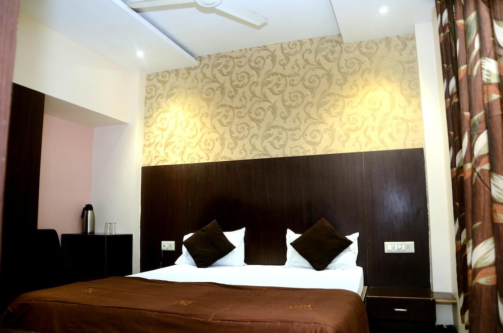 Hotel Shreeram 16/37