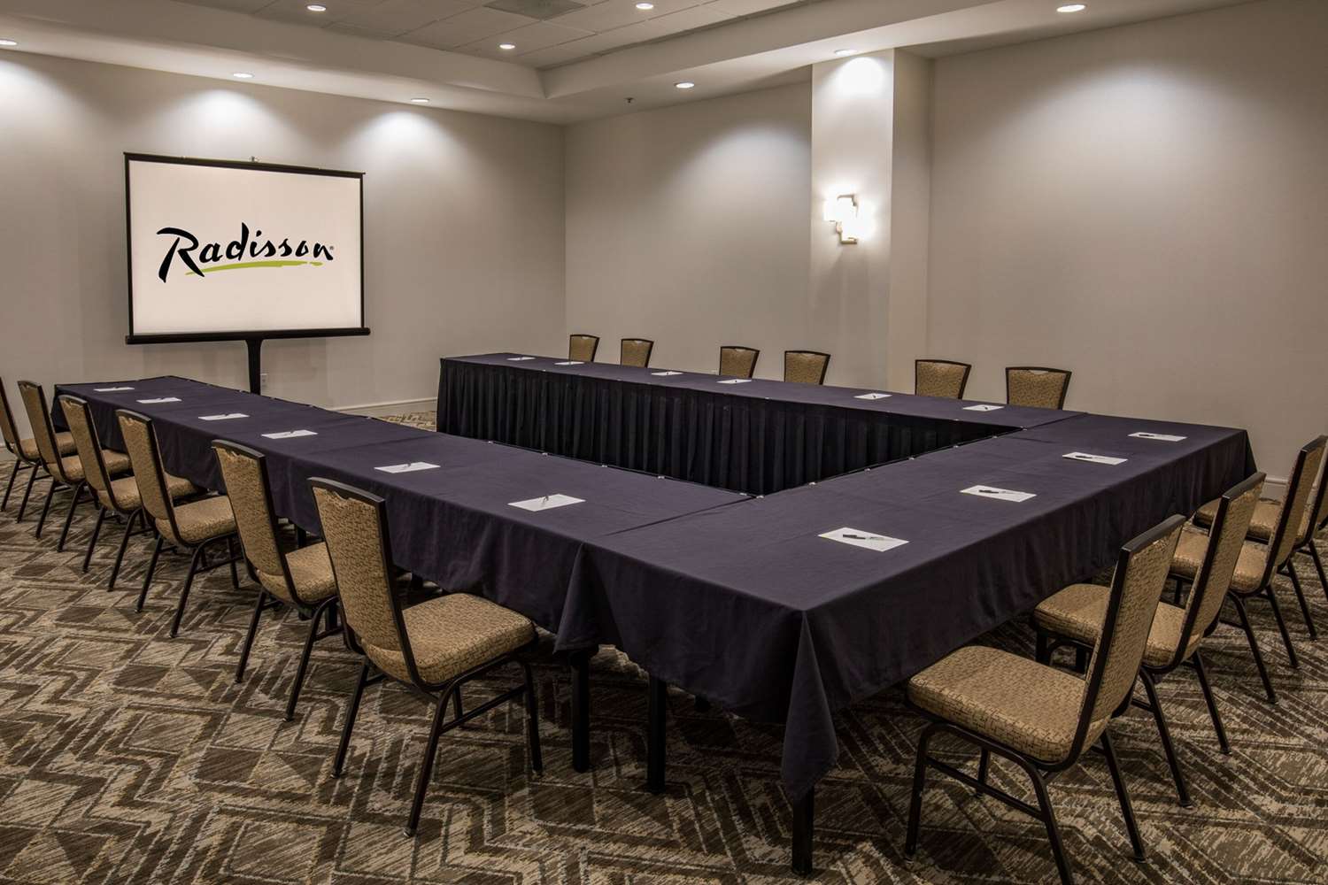 Radisson Hotel Salt Lake City Downtown 48/56
