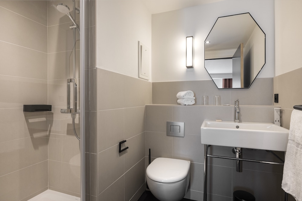 Mercure Bordaux Gare Atlantic 26/76