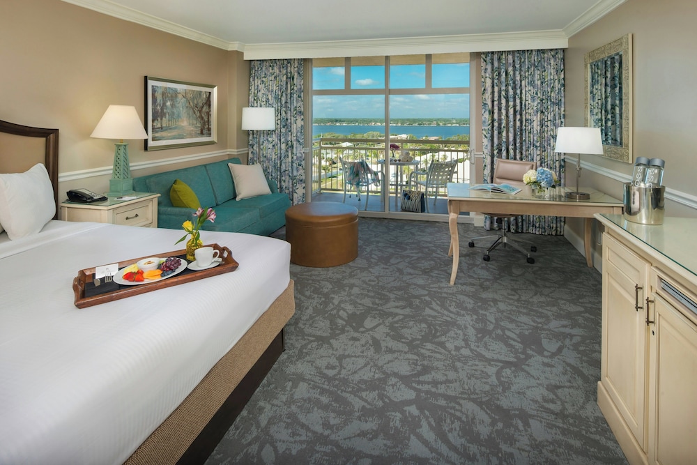Room, King Bed, Sunset View, Balcony