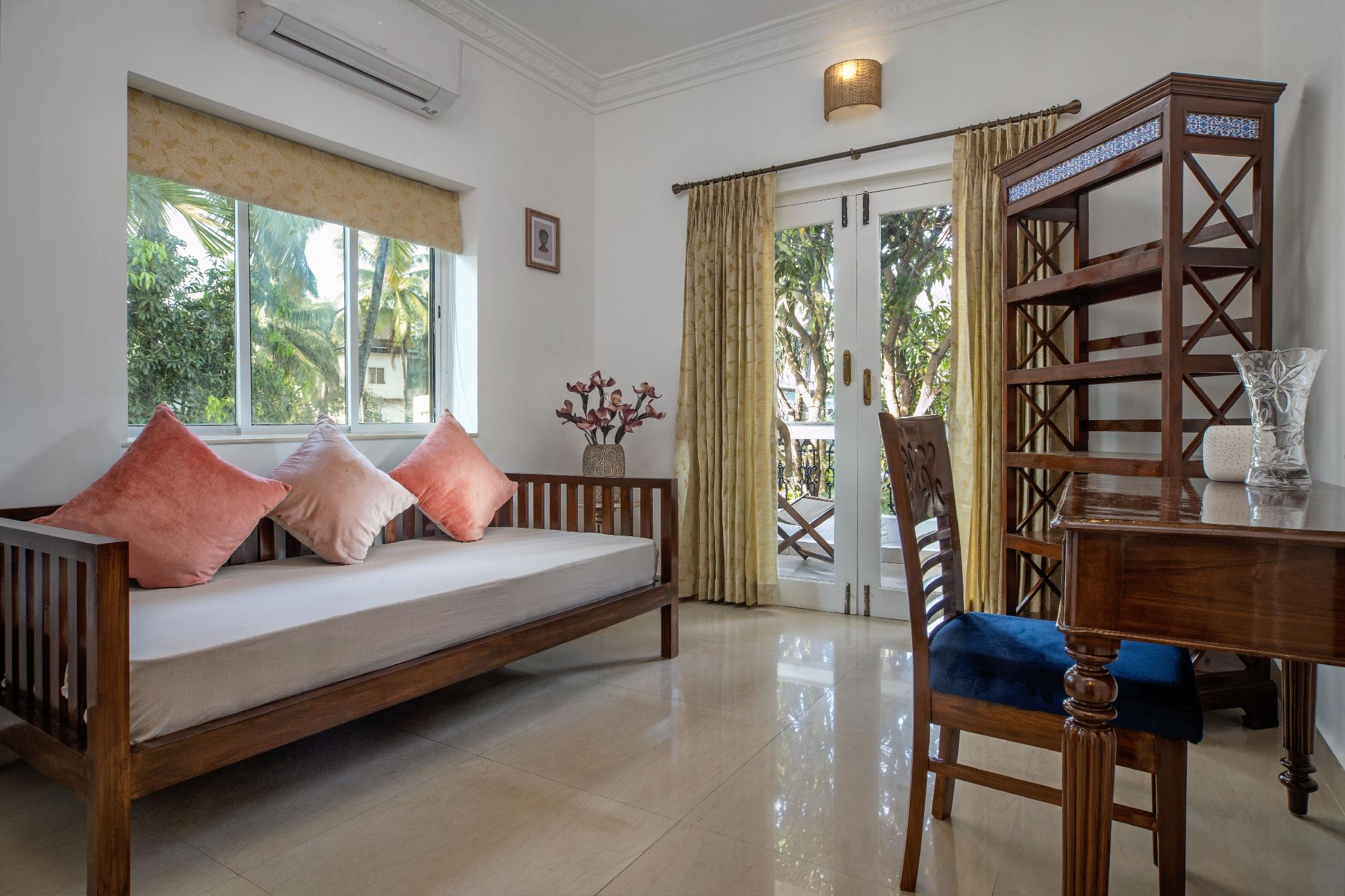 2 Bedrooms, Pool, Resort, Villa