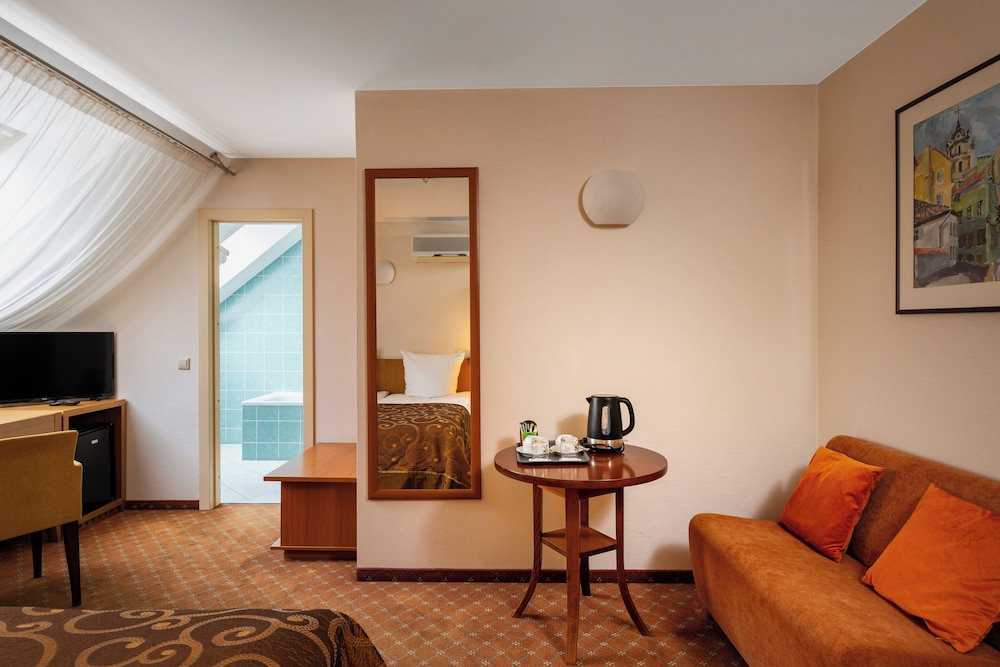 Mabre Residence Hotel 57/82