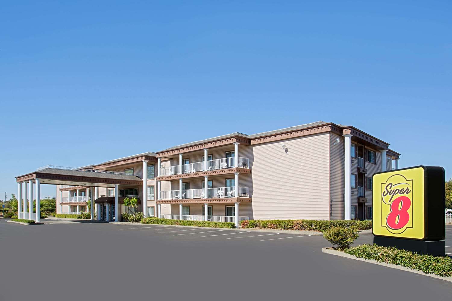 Super 8 by Wyndham Oroville 2/19