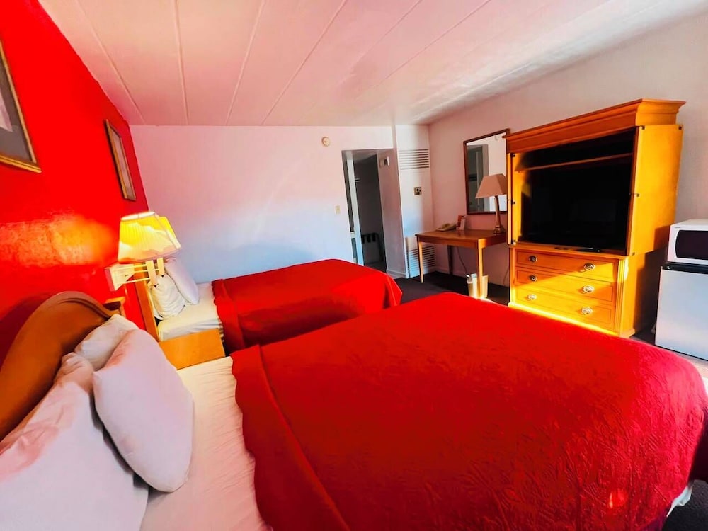 غرفة بسريرين كوين، Barrington Hotel Schaumberg Near I 90 7/10