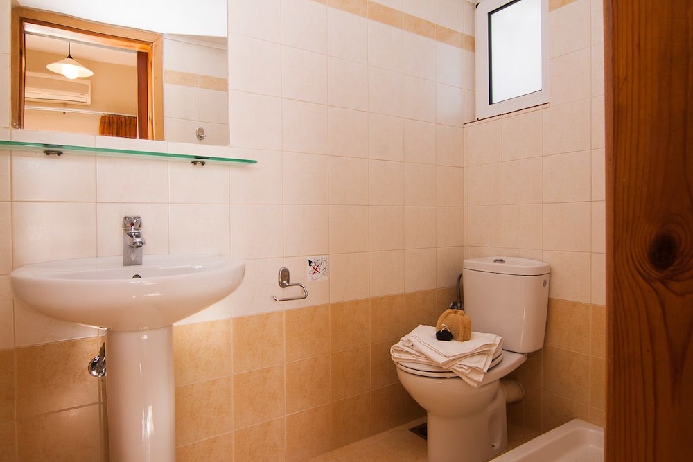 Skinos Apartments And Studios 38/40