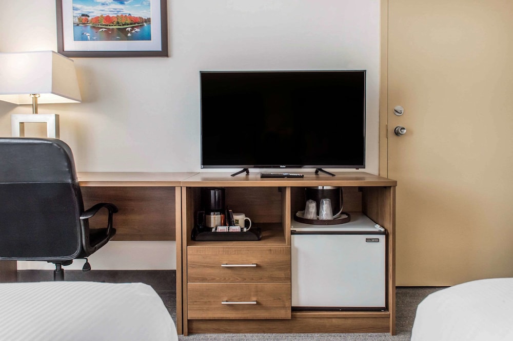 Quality Hotel Dorval Aeroport 42/59