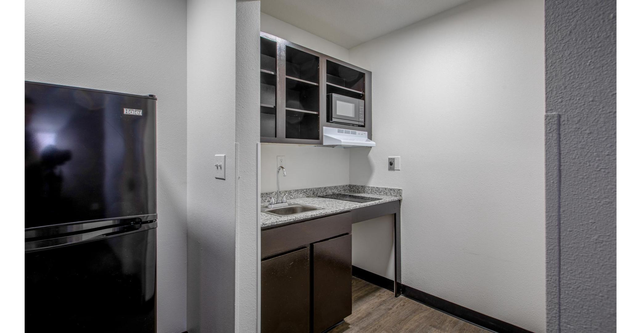 Studio6 Greenville, SC I-85 Near Downtown 41/42