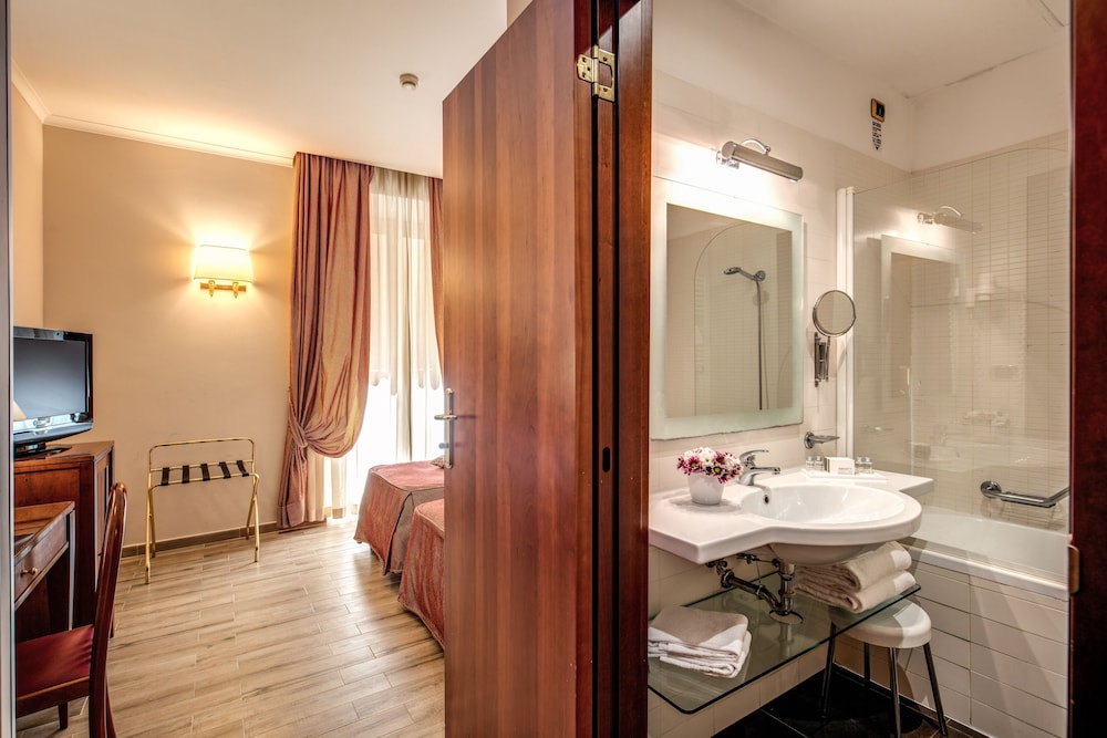 Hotel Villafranca 57/61