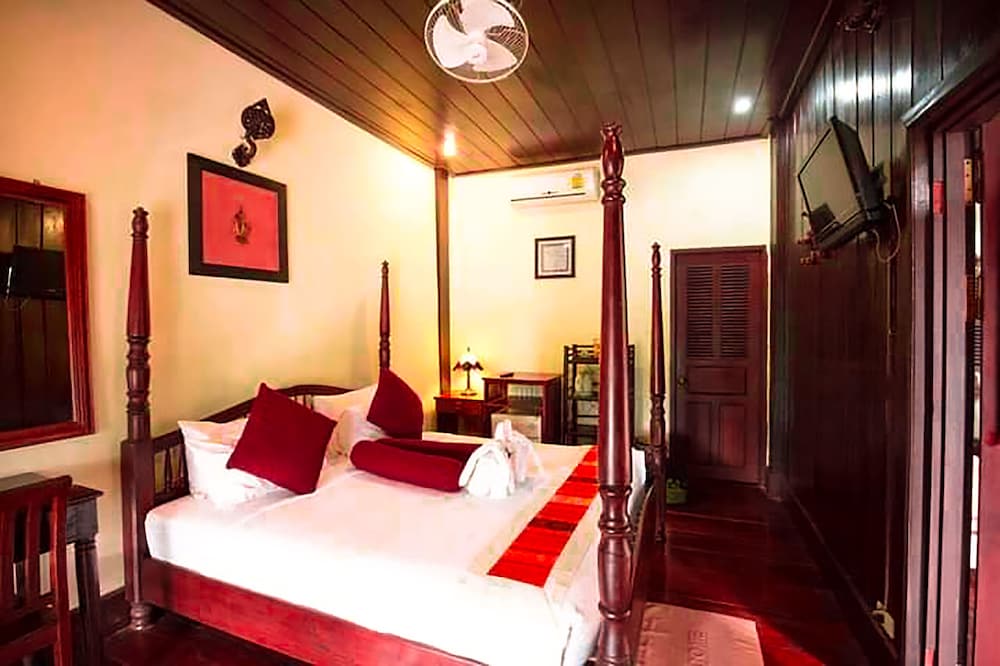 Villa Ban Lakkham 10/95