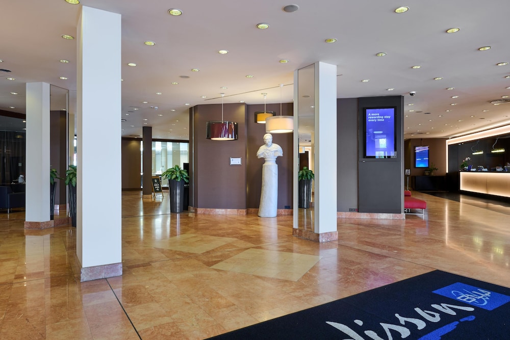 Radisson Blu Sobieski Hotel 12/89