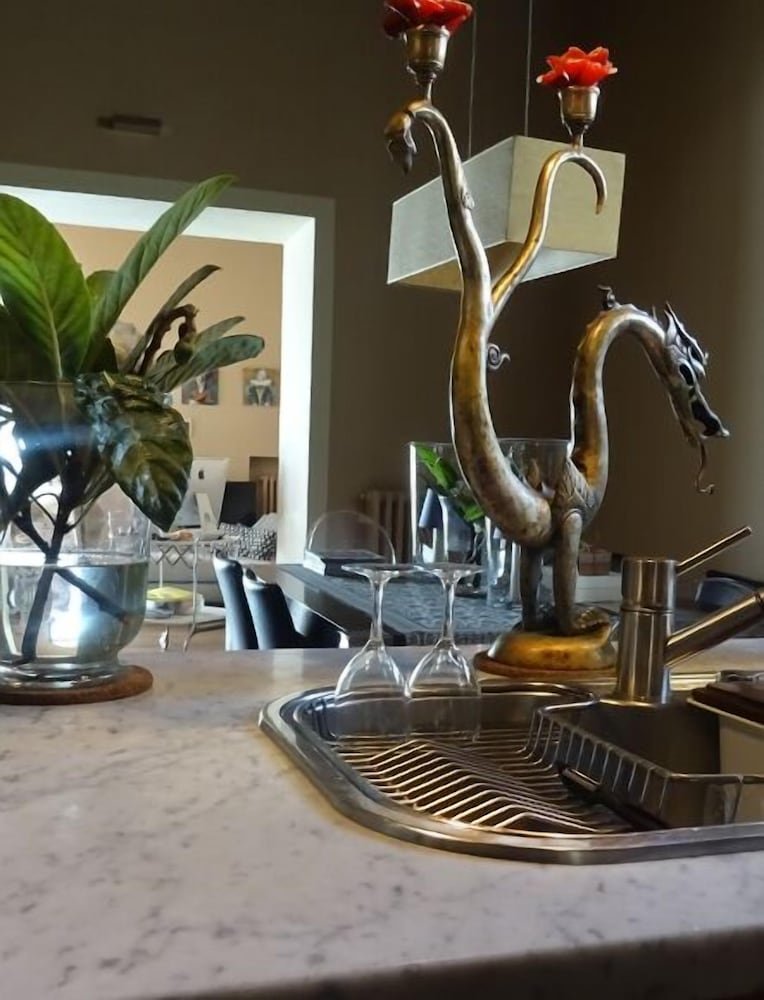 Duchess Boutique Hotel B&B 44/46